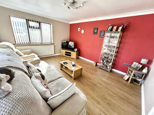 Sitting Room- click for photo gallery